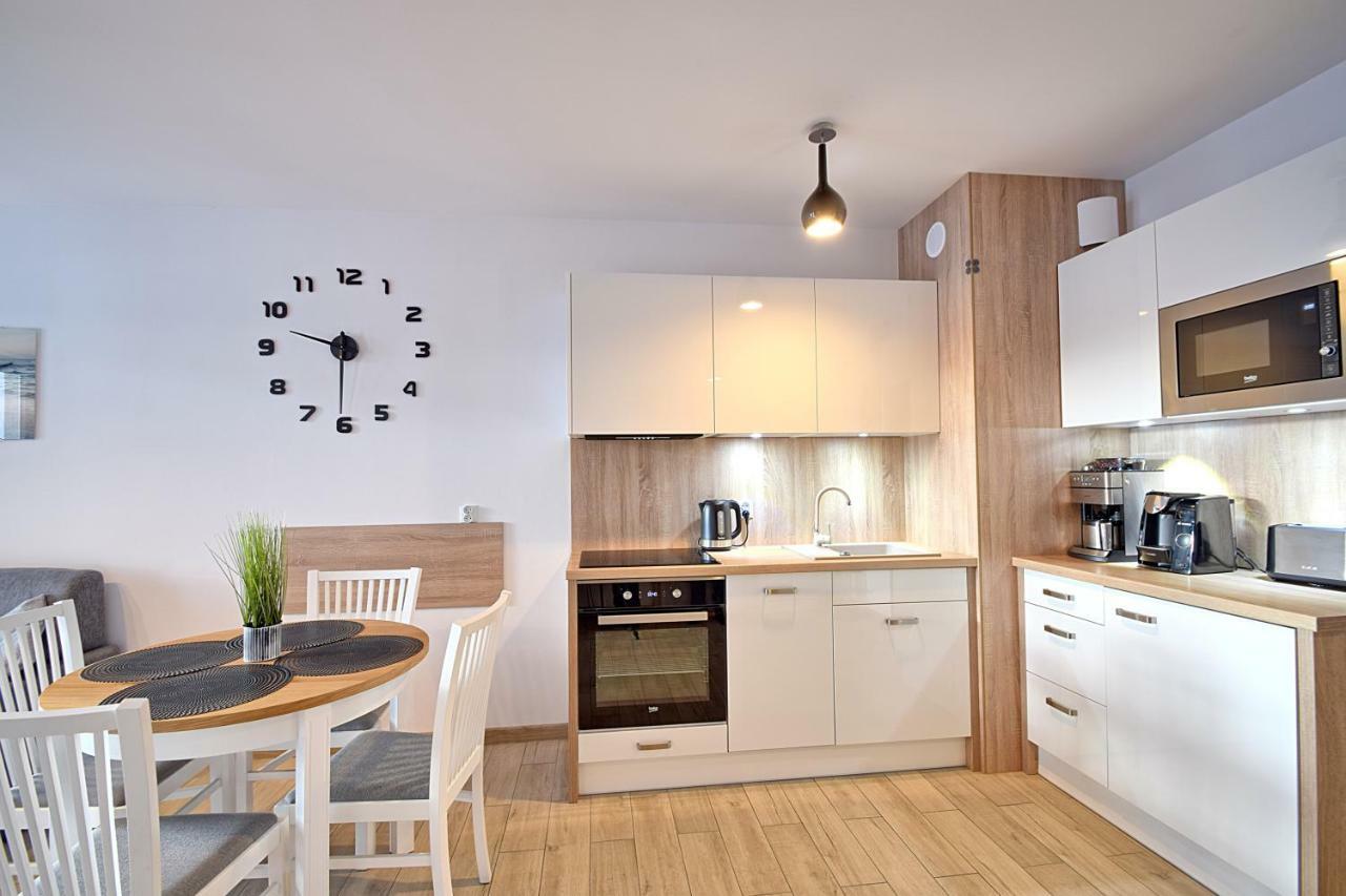 Apartament Oliwka Z Prywatnym Miejscem Postojowym Kolobrzeg Exterior photo